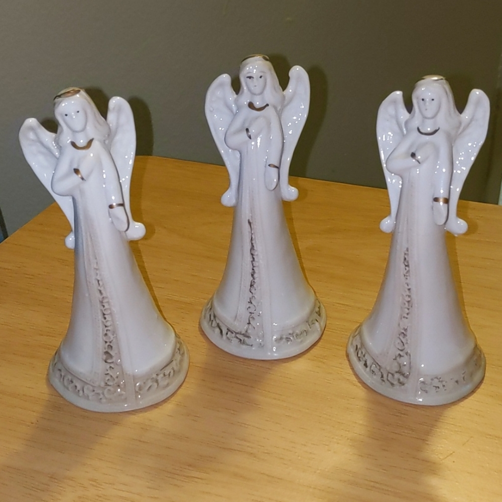 Angel statue bell